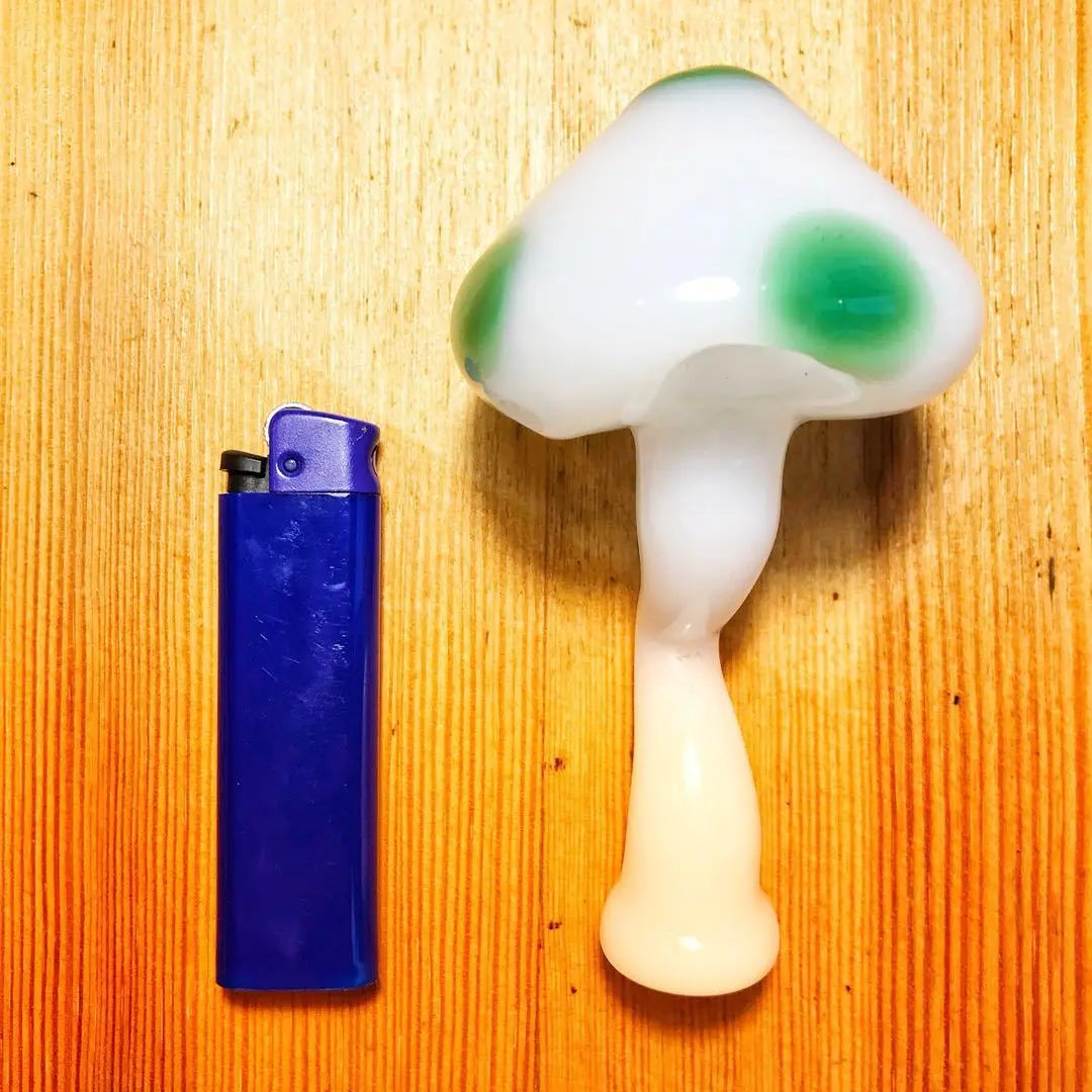 The Mushroom Glass Pipe by Puffing Bird